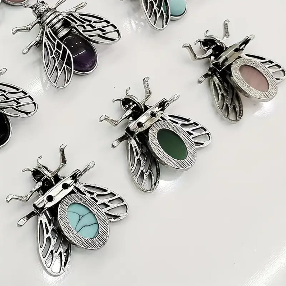 Green Aventurine Stone Bee Brooch Pendant Necklace Healing Gemstone Pendant - Picture 3 of 3
